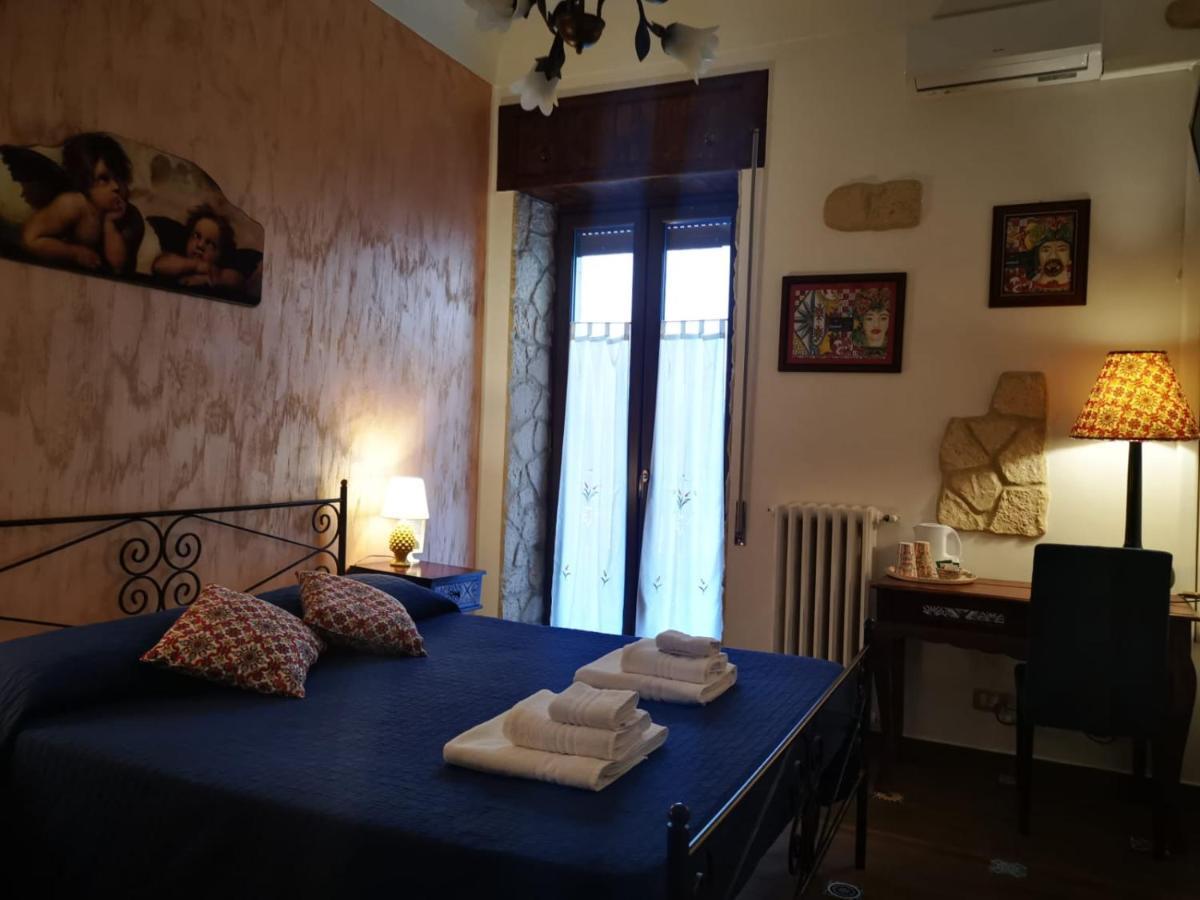 Del Centro Bed and Breakfast Enna Exteriör bild