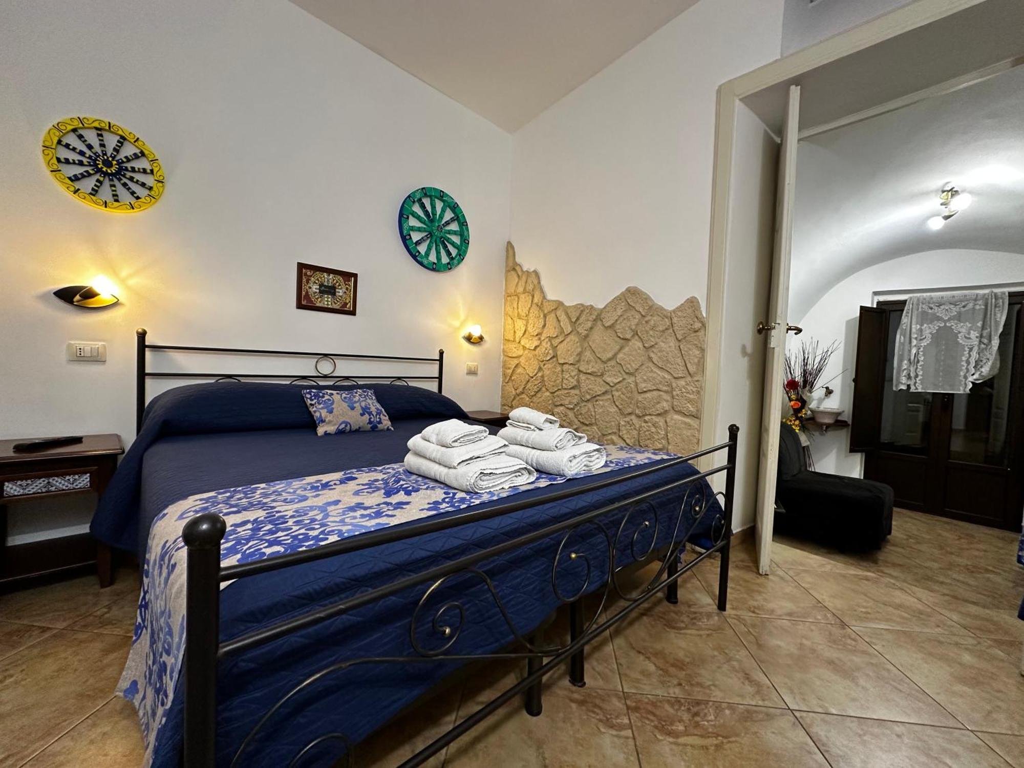 Del Centro Bed and Breakfast Enna Exteriör bild