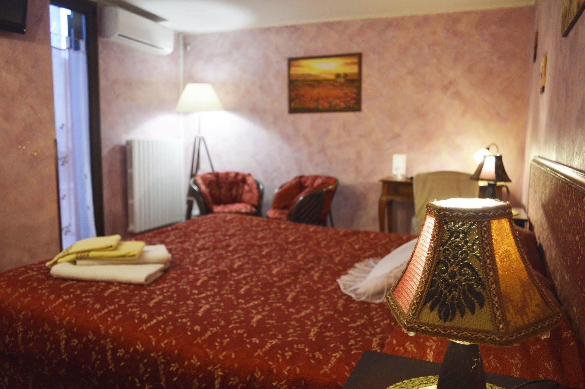 Del Centro Bed and Breakfast Enna Exteriör bild